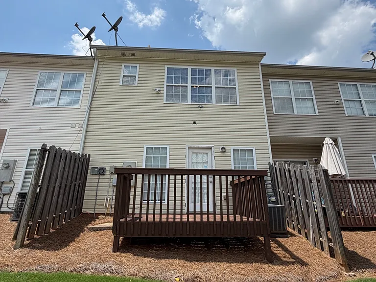 644 Kenridge Dr — Photo 35