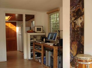 8445 Ridpath Dr, Los Angeles, CA 90046