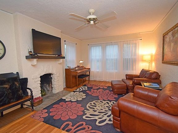4th image of 7144 Wallace Ave