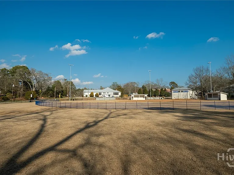 1380 Chestnut Hill Rd — Photo 15