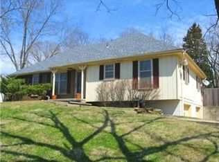 6711 NW Eastside Dr, Kansas City, MO 64152