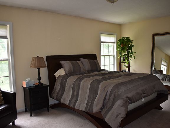 2nd image of 9609 Tanglewood Ct