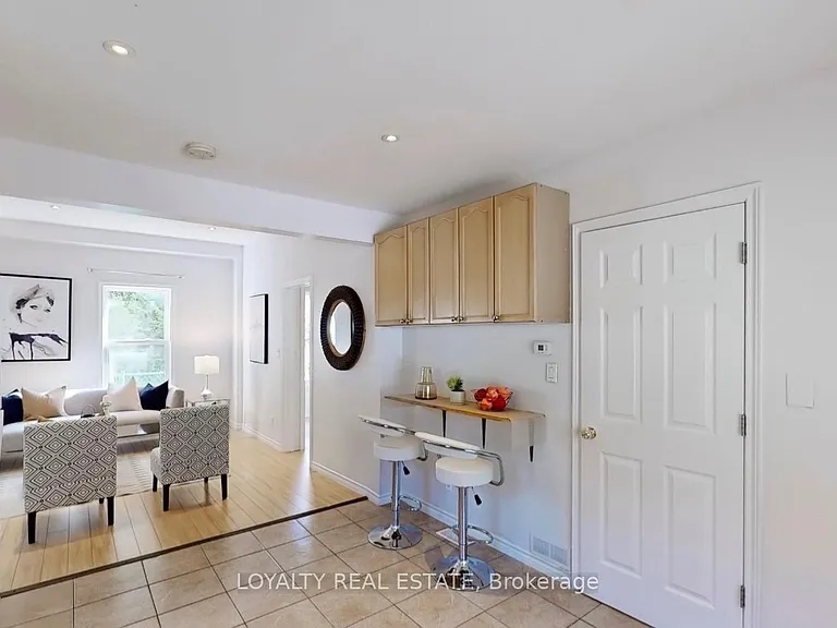 4 McMurchy Ave S #1 — Photo 12