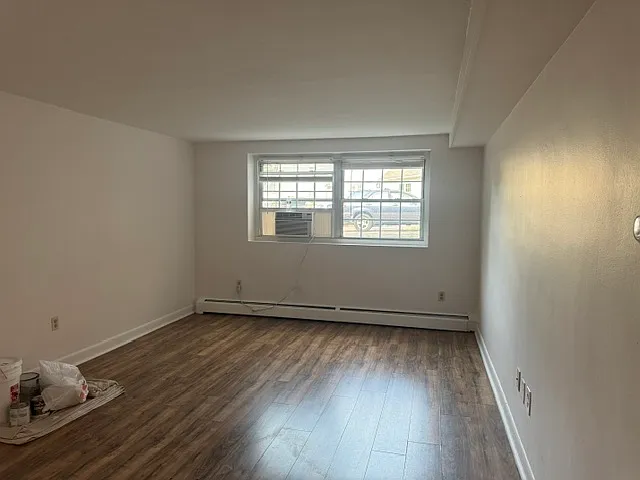 300 Main St #1 — Photo 10