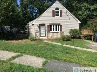 134 Canterbury Rd, Springfield, MA 01118