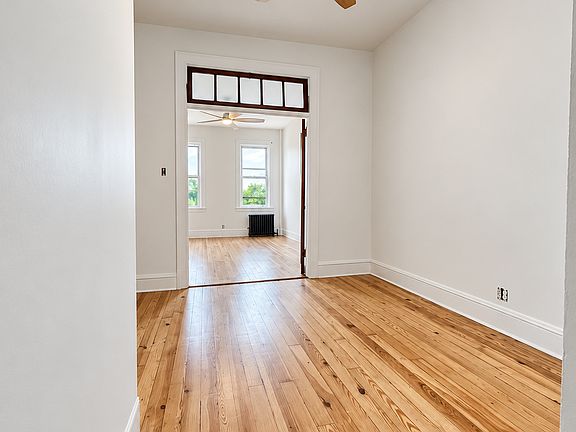 5th image of 967 Metropolitan Ave APT 2L