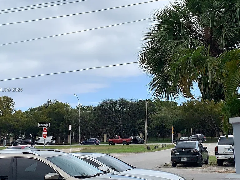 8545 Harding Ave #5 — Photo 10