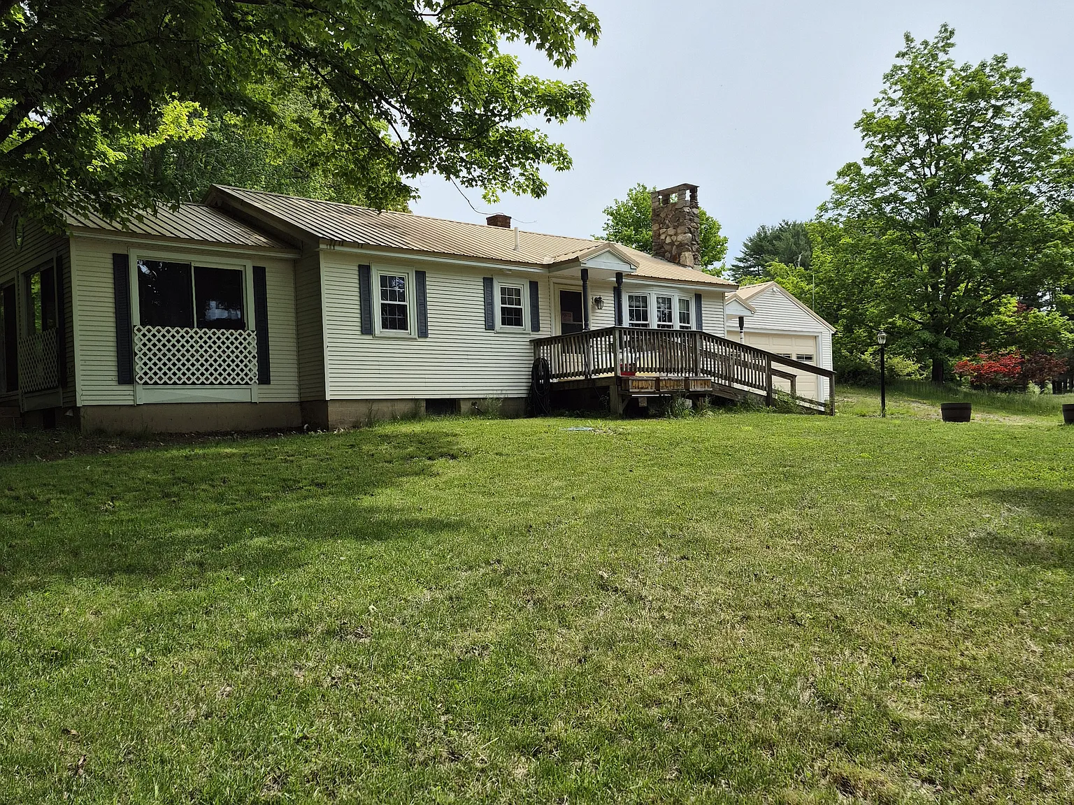 3 bed, 1400 sqft, $2,800 — Photo 2