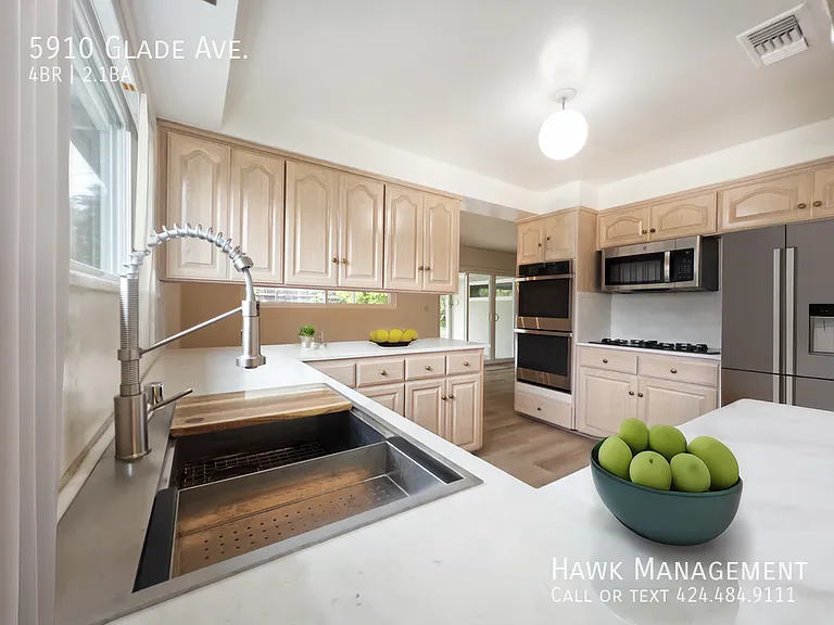 5910 Glade Ave — Photo 5