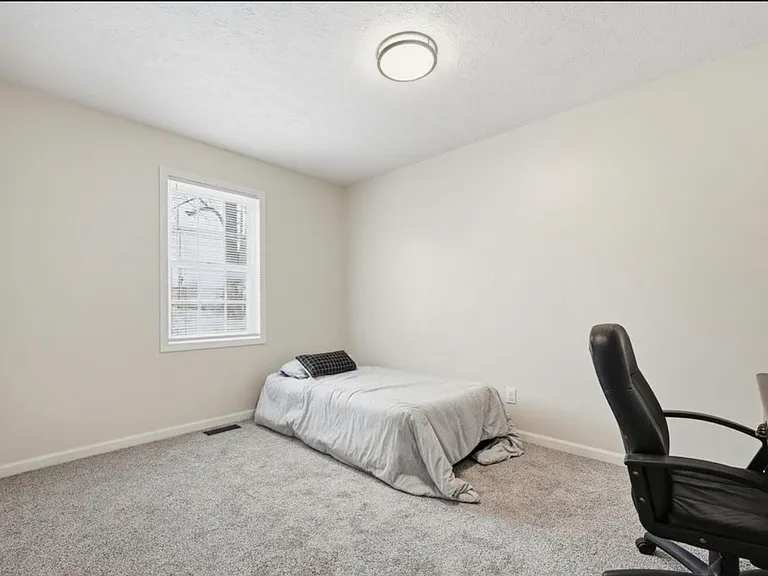 1512 E Dartmouth Ave — Photo 6