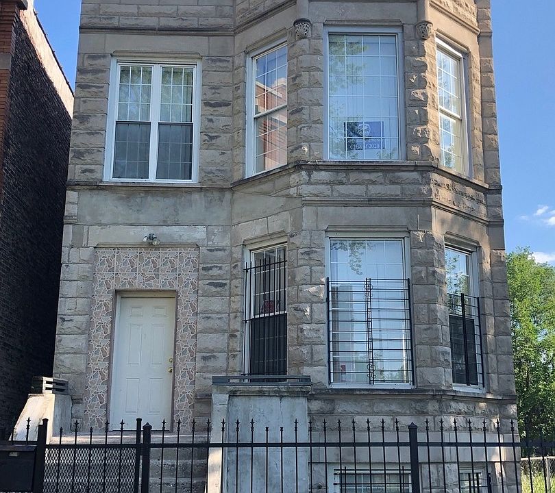 2nd image of 4216 W Monroe St