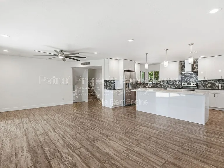 207 E El Caminito Dr — Photo 5
