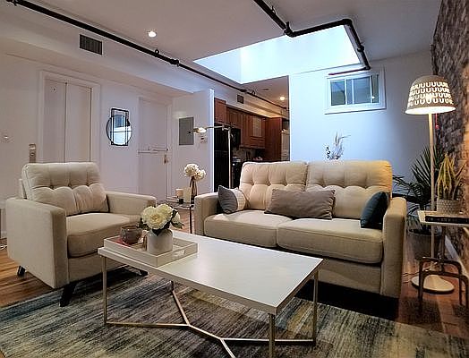 1st image of 21 W 19th St #7F