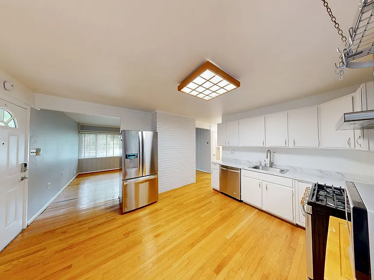 400 Dean Dr — Photo 8