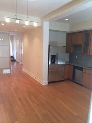 Rented by Space Real Estate | media 35