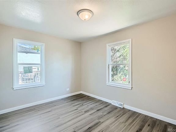 3rd image of 1700 W 50th Ave