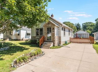 4431 7th St NE, Columbia Heights, MN 55421