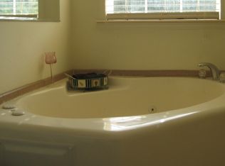 558 Newport Loop Rd, Newport, NC 28570