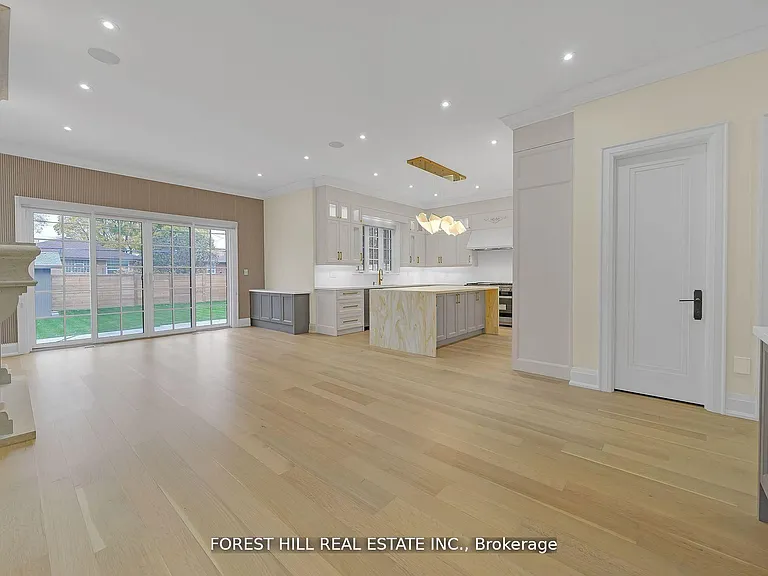 132 Lothian Ave — Photo 10