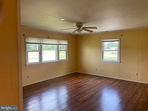 2nd image of 24532 Betts Pond Rd