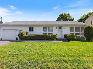 17 Lindale Ave, Biddeford, ME 04005