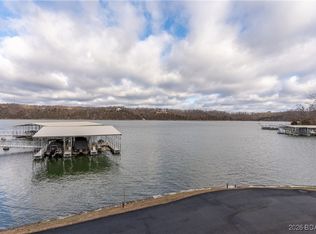 267 Osage Heritage Cir #2D, Linn Creek, MO