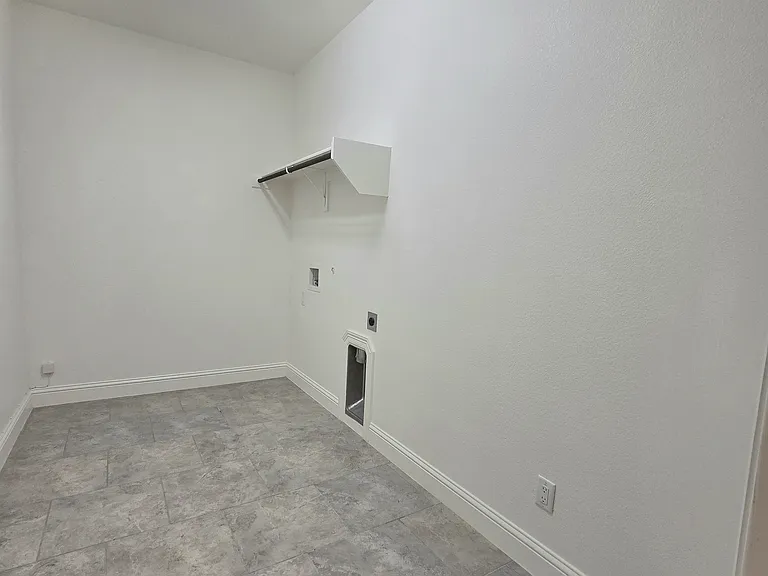 Large Laundry Room