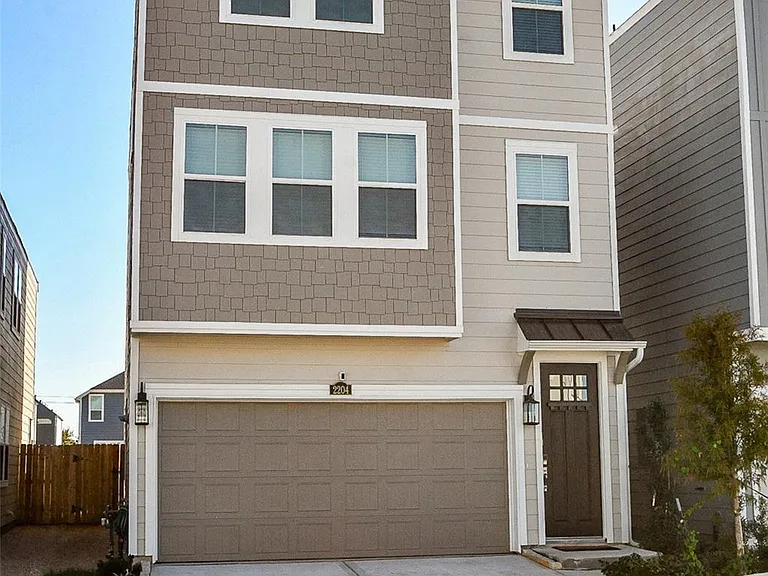 2204 Via Laura S — Photo 18