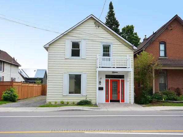 15 Daniel St N, Arnprior, ON K7S 2K4