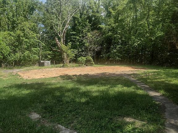 3rd image of 1518 Mount Cross Rd