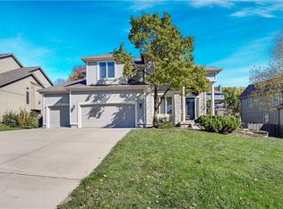 16241 Birch St, Overland Park, KS 66085