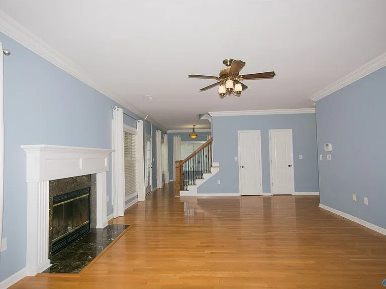 104 Lancaster Ct SW — Photo 7