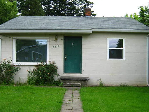 2622 SE 84th Ave APT A photo 1