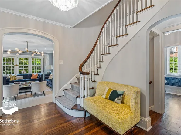 165 Slocum Crescent image 8 of 59