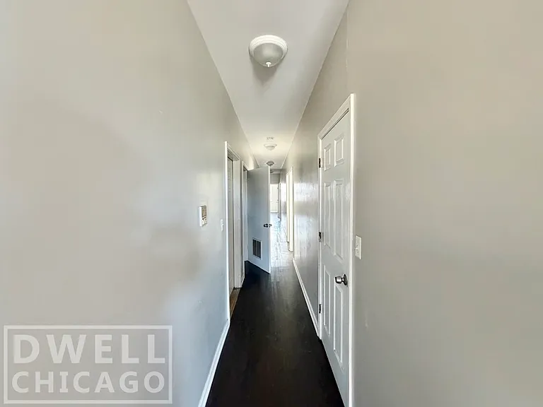 1903 S Blue Island Ave #2 — Photo 7