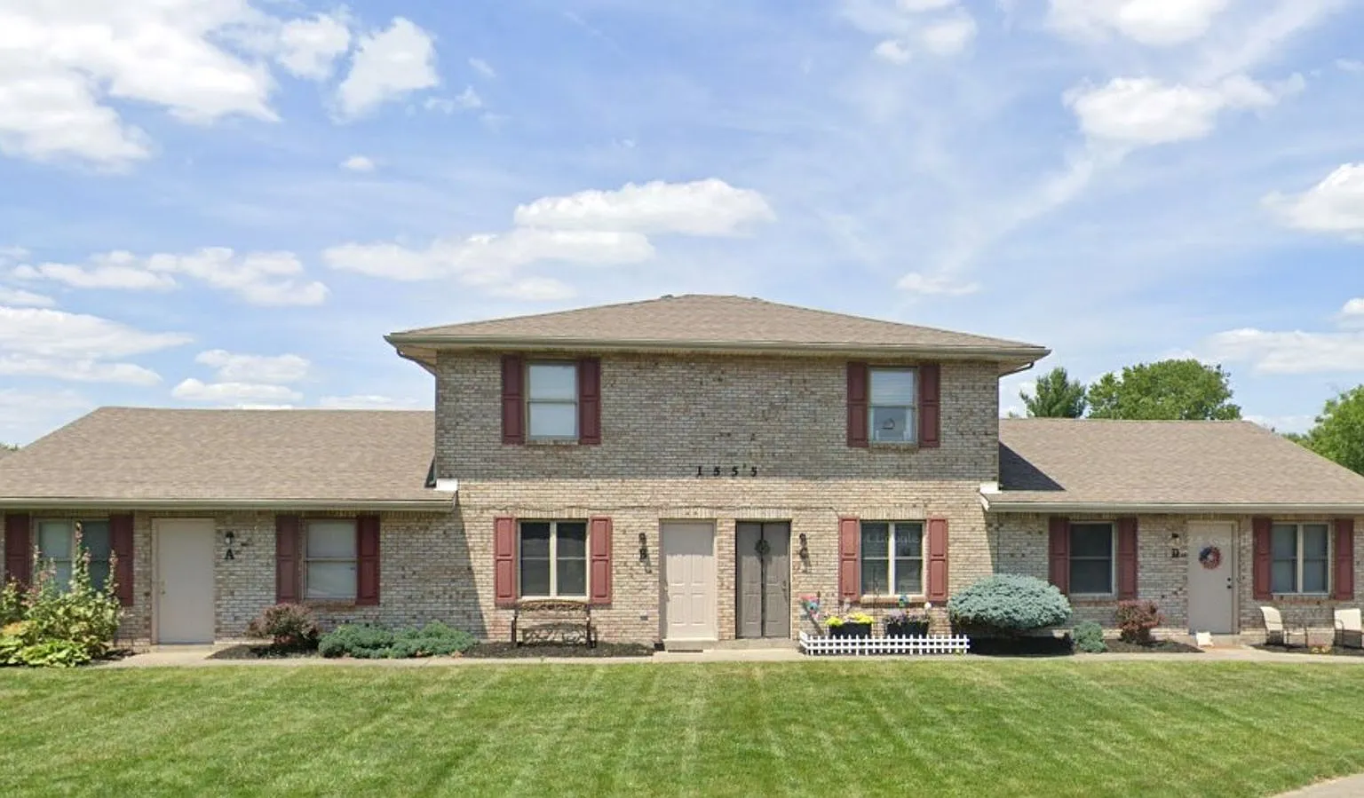 Updated Townhome - 2 Bedroom, 1.5 Bath in Troy, Ohio! (Located at End of Cul de Sac) — Photo 1