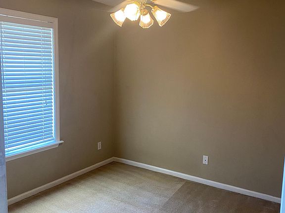 3rd image of 4058 Chadwyck Dr