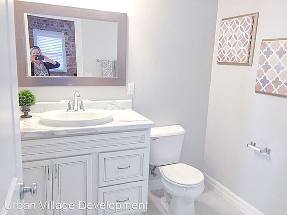 5th image of 528 S 29th St APT 205
