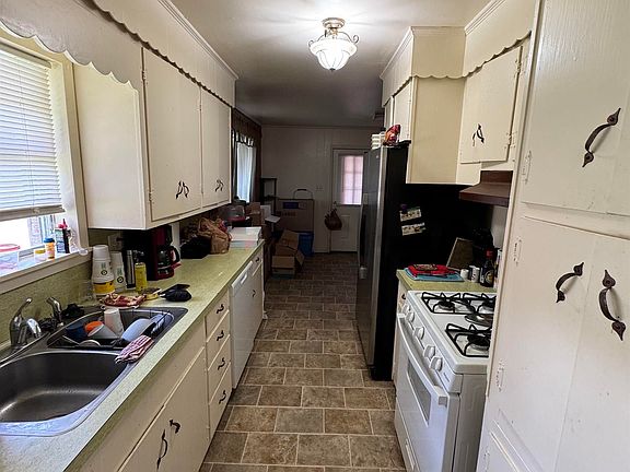 5th image of 105 Tomie St