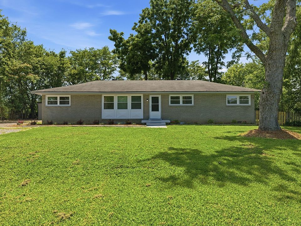 1st image of 101 Circle Dr
