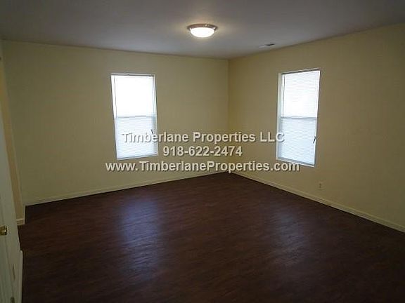 5th image of 2622 E Admiral Ct