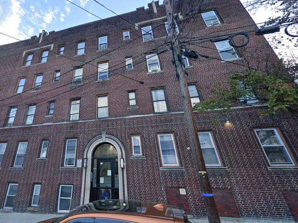 67 Stuyvesant Avenue image 1 of 13