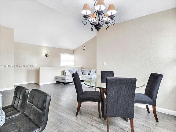 4th image of 10300 NW 9th Street Cir APT 201