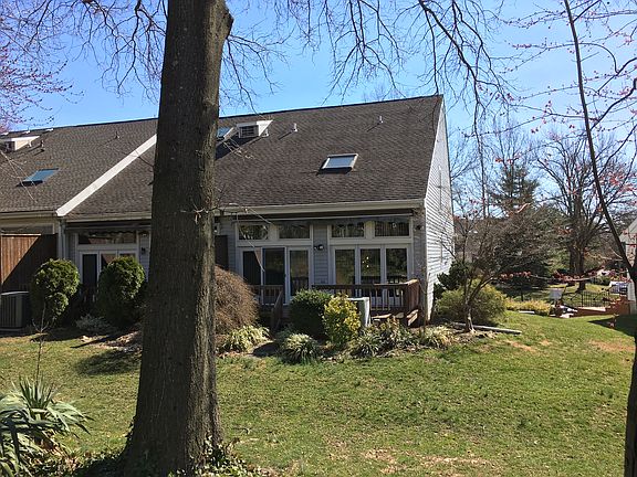 3rd image of 42 Marsh Woods Ln