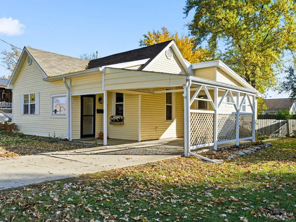 28 Chestnut St, Delaware, OH 43015