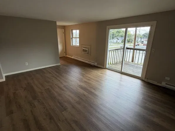 60 W Harrison St APT 4, Martinsville, IN 46151