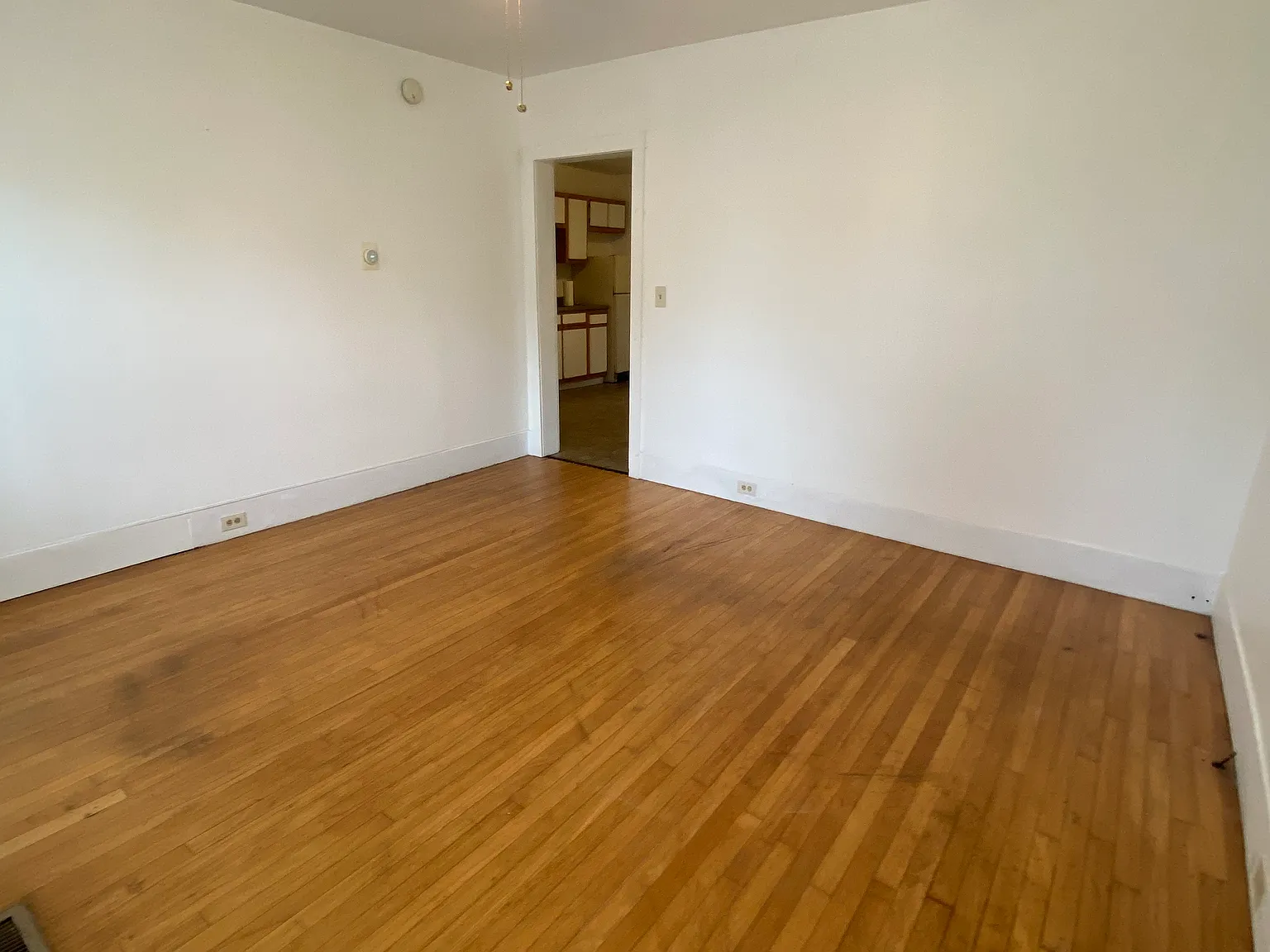 1 bed, $1,200 — Photo 2