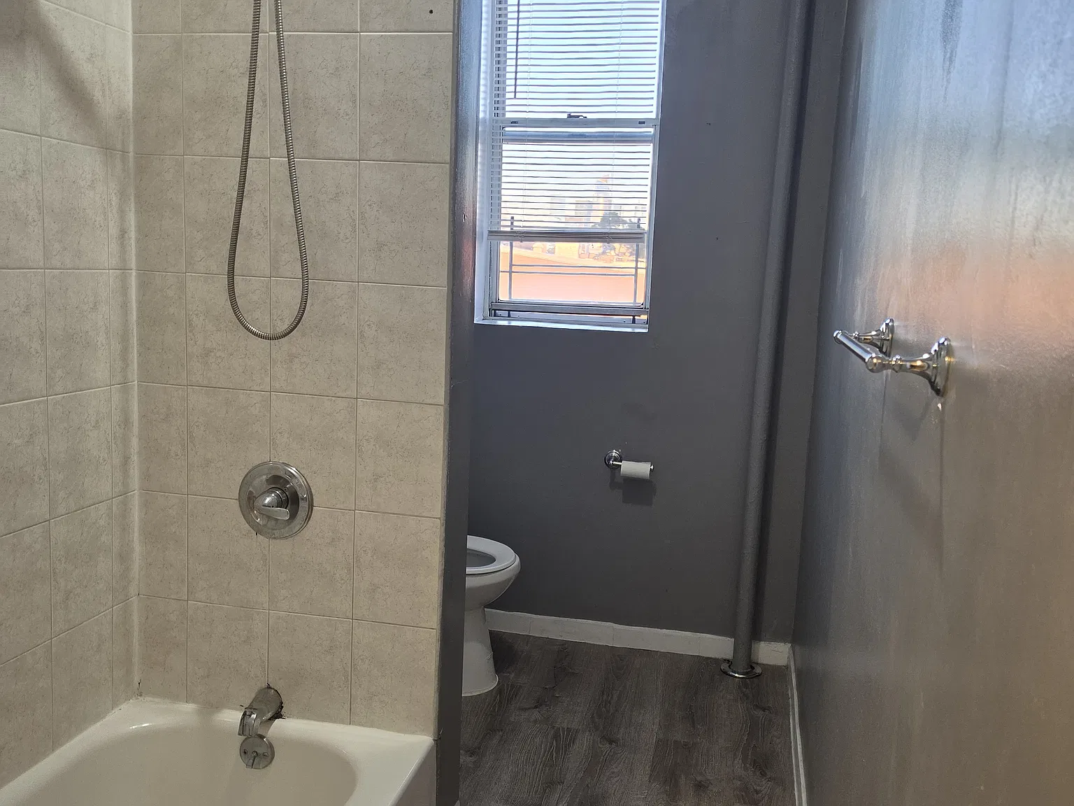 2 bed, 800 sqft, $1,900 — Photo 4