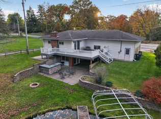 3373 Hoyer Rd, Jackson, MI 49201