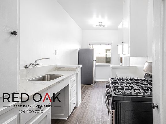 4th image of 401 N Genesee Ave #210